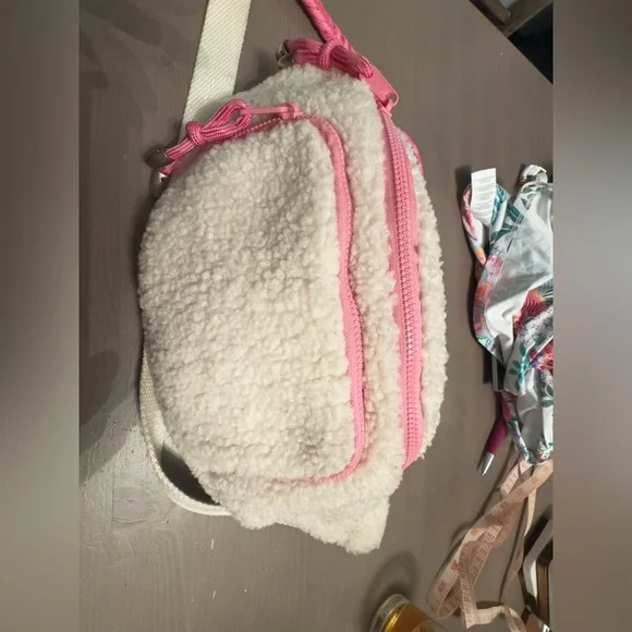 Anthropologie Annie Sherpa belt bag - Picture 3 of 11